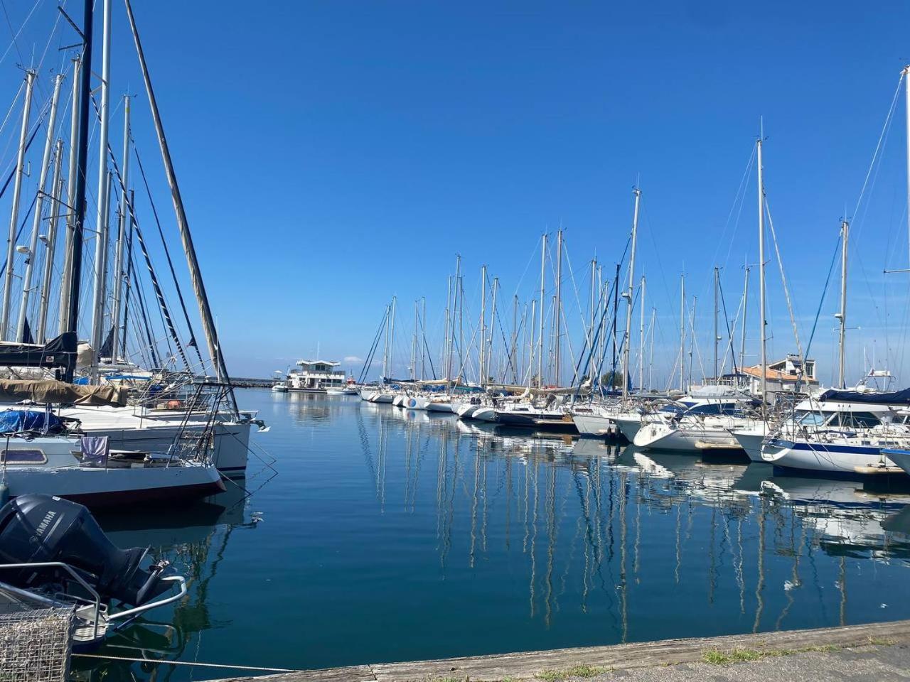 Apartment A 70 Metres De La Plage, Etage 1 Agde
